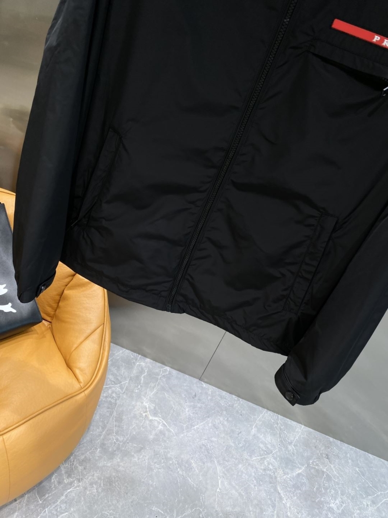 Pra*a outwear